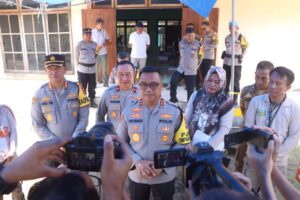 Kapolda Sultra Lakukan Pemantauan Logistik Pilkada 2024 di KPU Kota Kendari