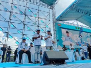 Paslon Asr-Hugua Mendatangkan 8 Arti Papan Atas, Di Acara Pesta Rakyat Part-1